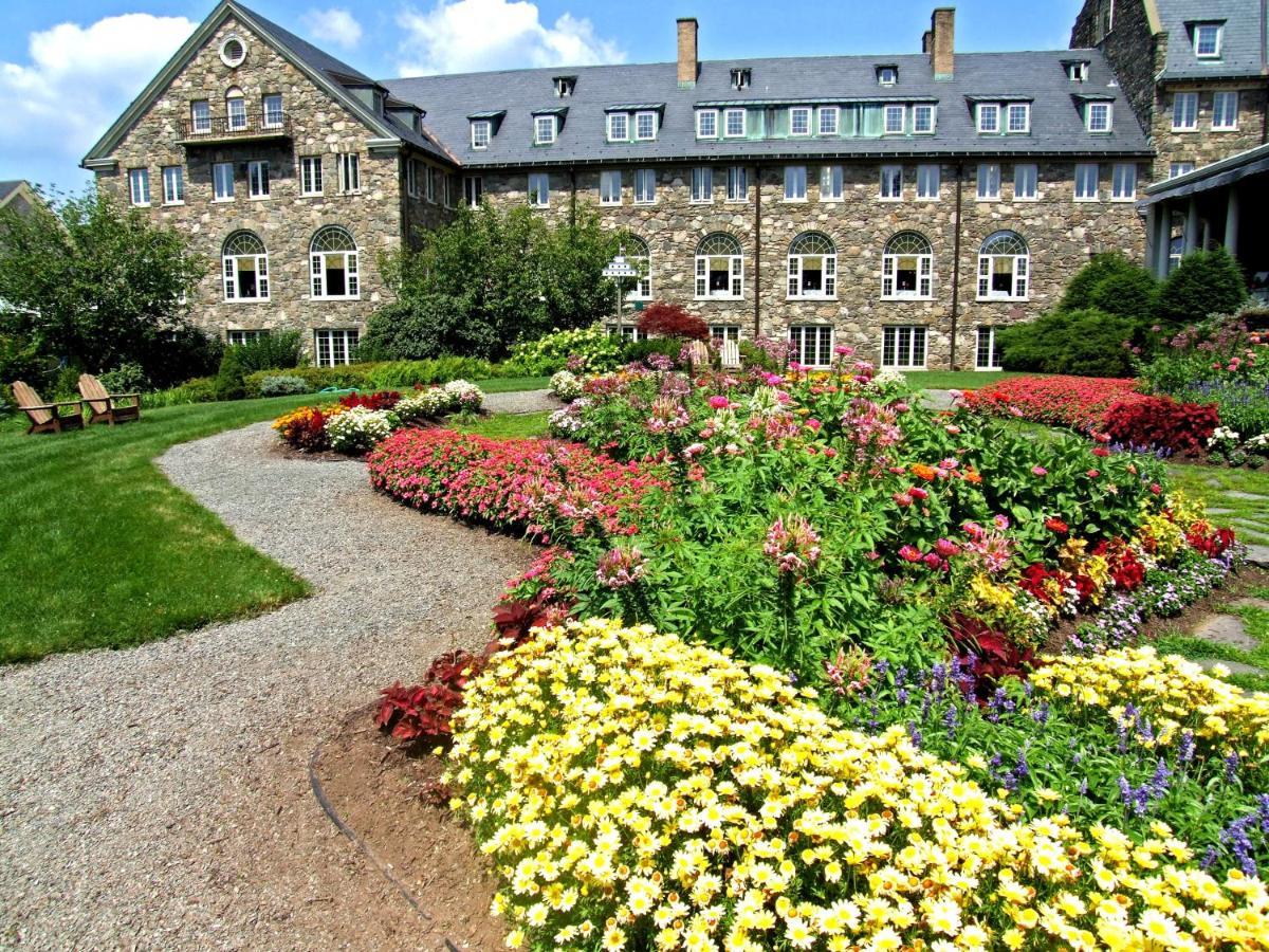 Skytop Lodge Exterior photo